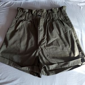 Hi waist army green shorts
